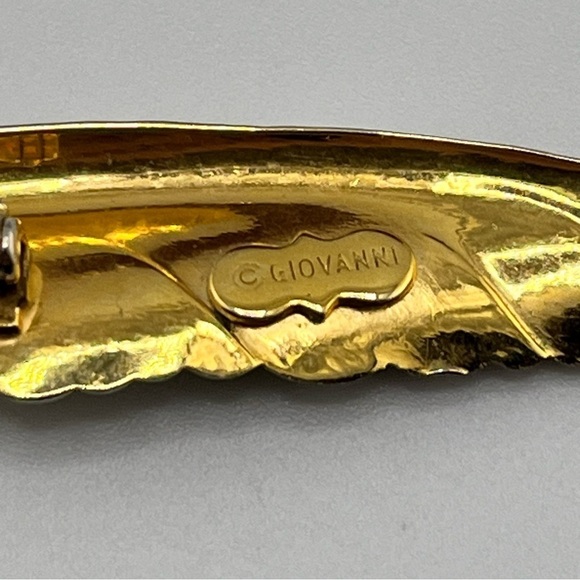 Vintage Giovanni Gold Tone Leaf Brooch Autumn Fall Leaf Pin Nature 3.5" long - Picture 2 of 4